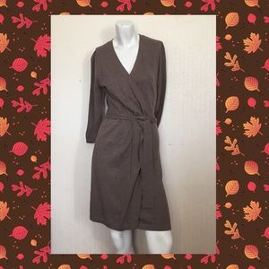 🤎BANANA REPUBLIC Jersey Wrap Dress